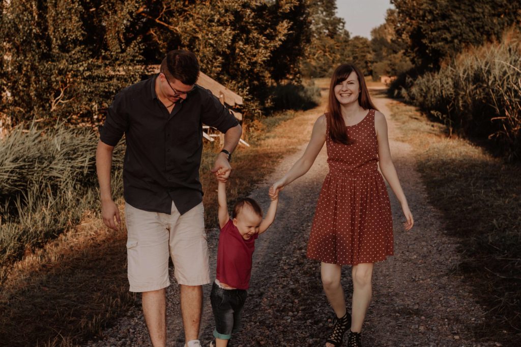 Outdoor-Sommer-Familienbilder-9170-scaled